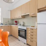 Amazing Centrally Located Apartment