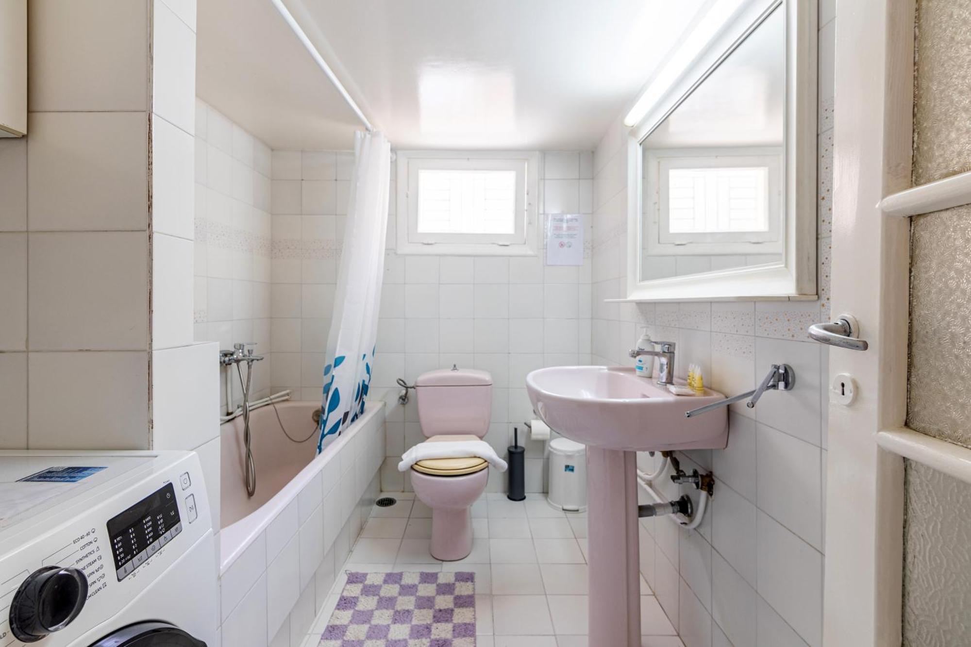 Amazing Centrally Located